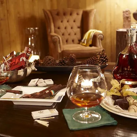 Hermitage Relais & Chateaux מלון