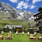 Hermitage Relais & Chateaux 5*