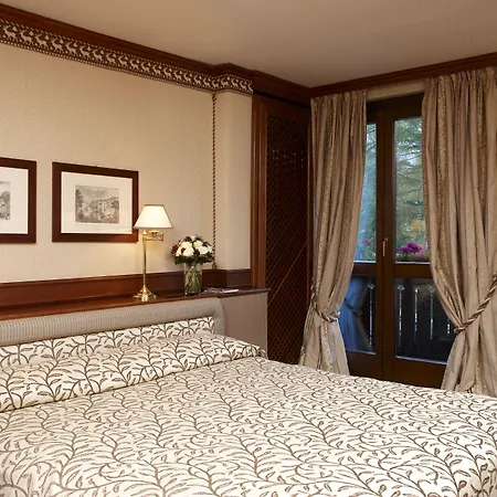 Готель Hermitage Relais & Chateaux 5*