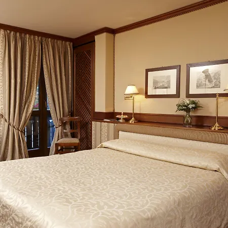 Hermitage Relais & Chateaux Готель