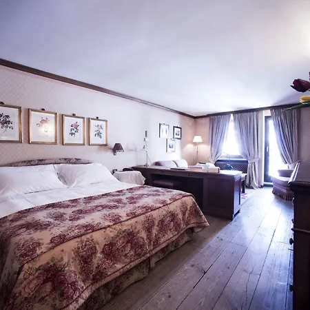 Hermitage Relais & Chateaux Готель Брей-Червінія