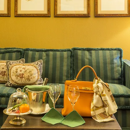 호텔 Hermitage Relais & Chateaux