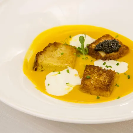 Hermitage Relais & Chateaux Готель