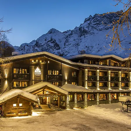 Готель Hermitage Relais & Chateaux 5*