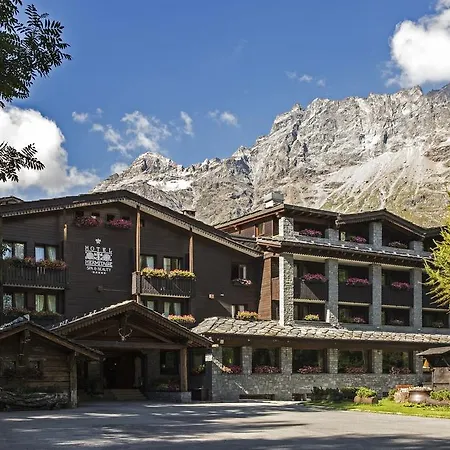 Готель Hermitage Relais & Chateaux