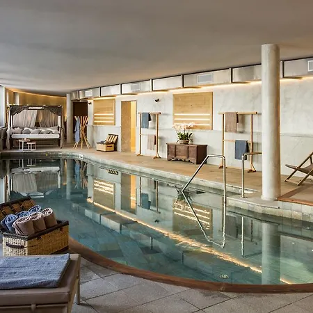 호텔 Hermitage Relais & Chateaux 5*