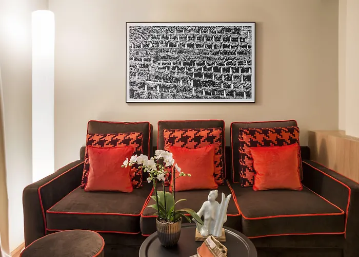 Hermitage Relais & Chateaux Готель