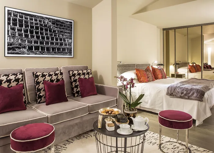 Отель Hermitage Relais & Chateaux Брей-Червиния