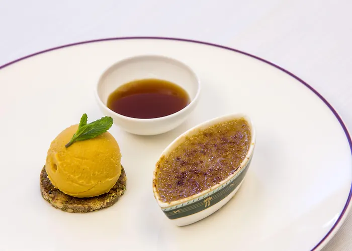 Отель Hermitage Relais & Chateaux