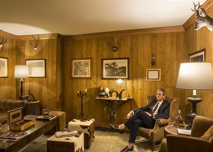 Готель Hermitage Relais & Chateaux